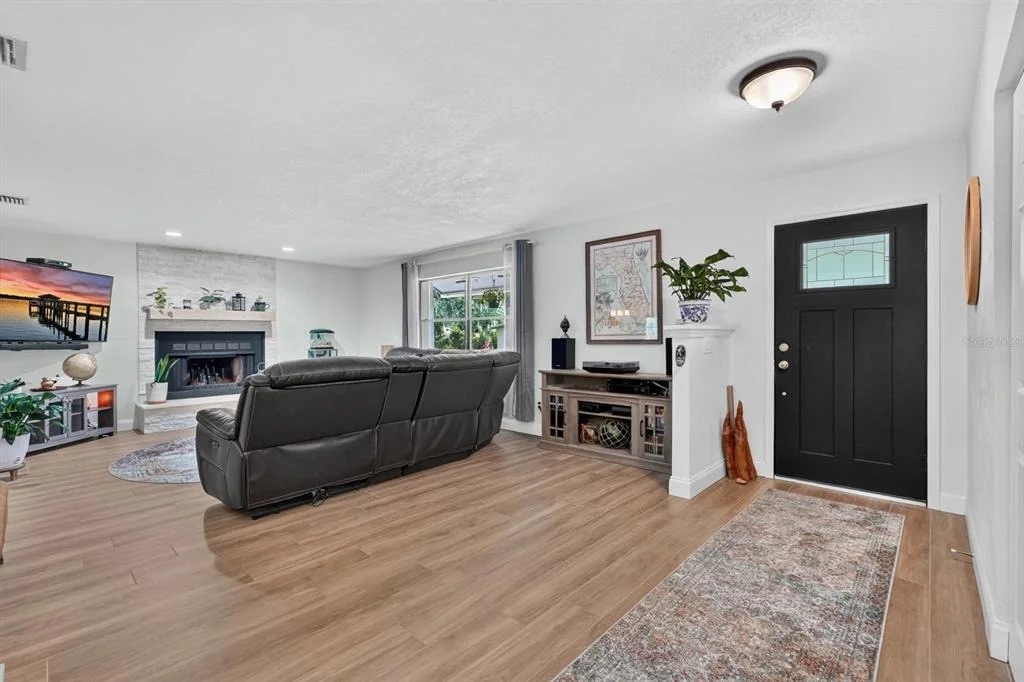 Photo of 105 EDDY LANE