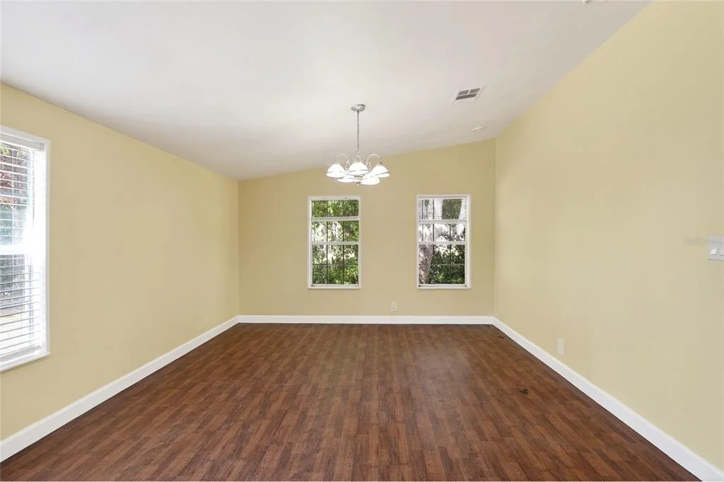 Photo of 321 KENT ROAD