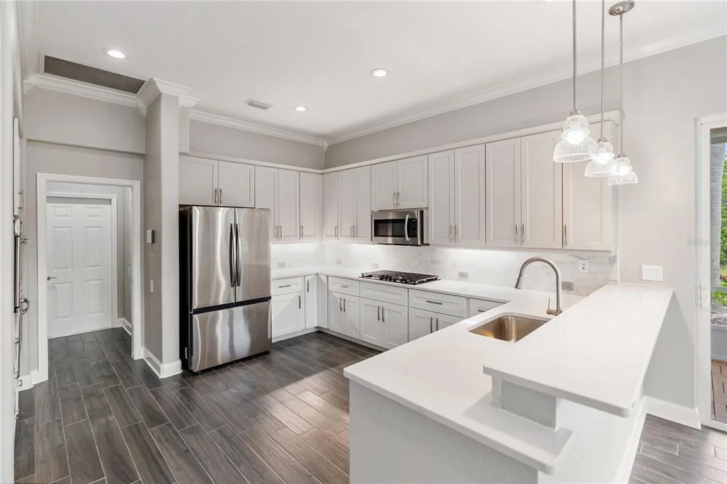 Photo of 6911 RIVERSEDGE STREET CIRCLE