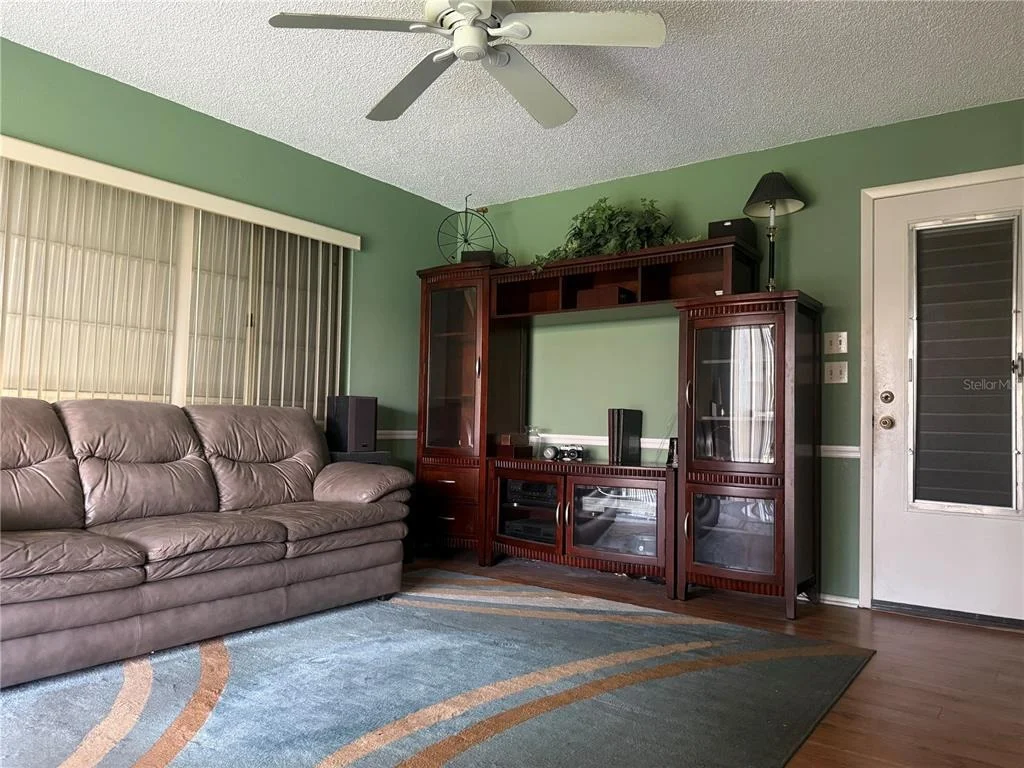 Photo of 4238 PINEFIELD AVENUE