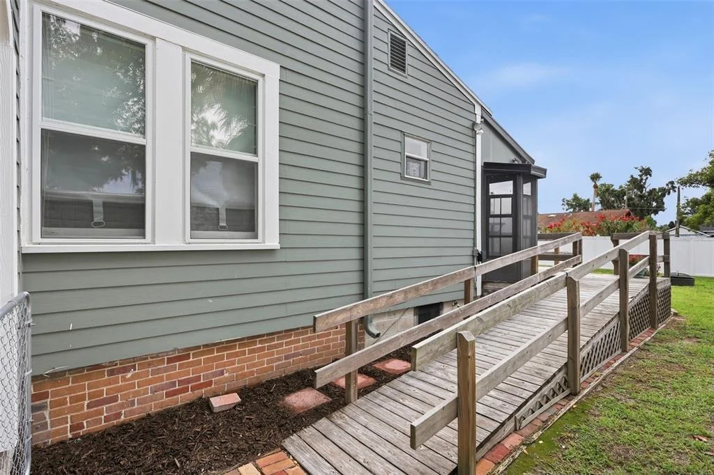 Photo of 47 DAVIS AVENUE