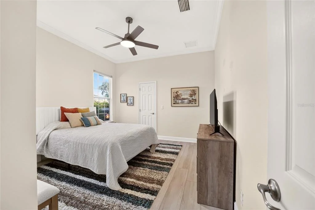 Photo of 914 SE 43RD STREET