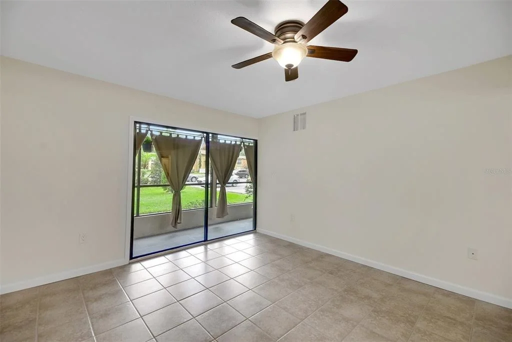 Photo of Unit 2 at 220 MOREE LOOP