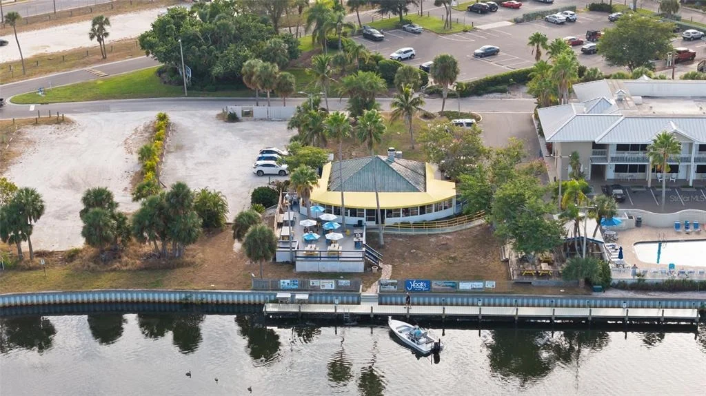 Photo of 1025 SEAGRAPE DRIVE