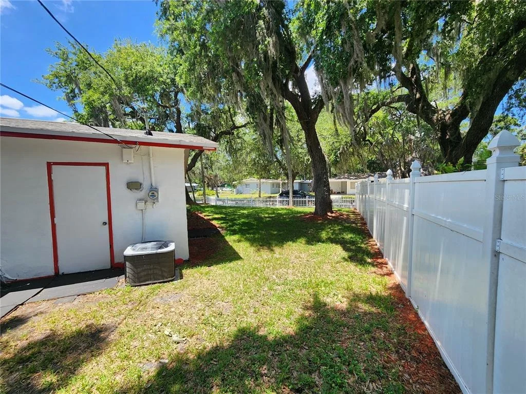 Photo of 1317 MOSS LANE