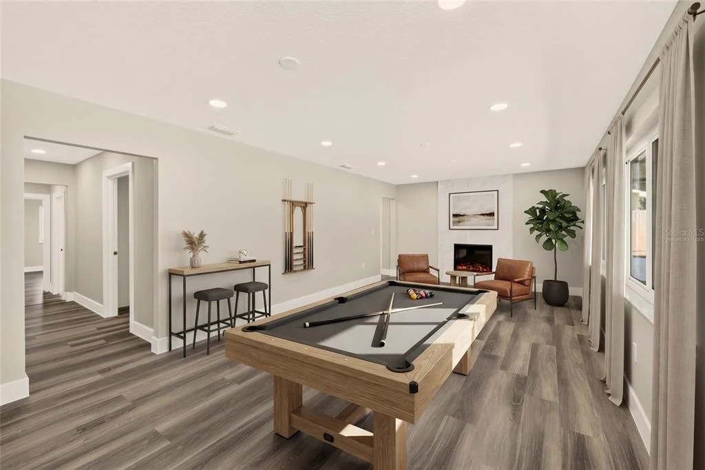 Photo of 1595 OAK LANE