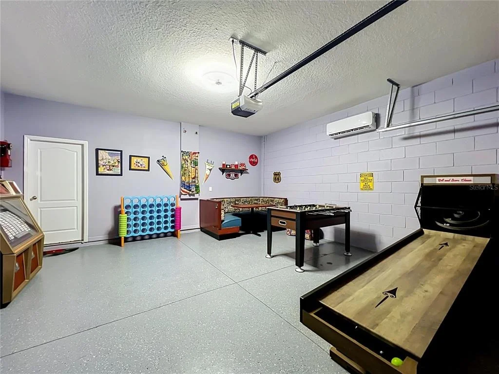 Photo of 7647 OAKMOSS LOOP