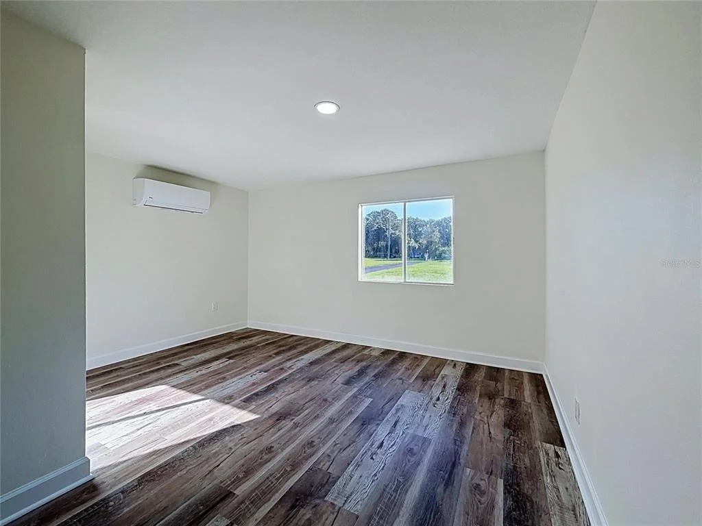 Photo of 2307 STATE ROAD 33