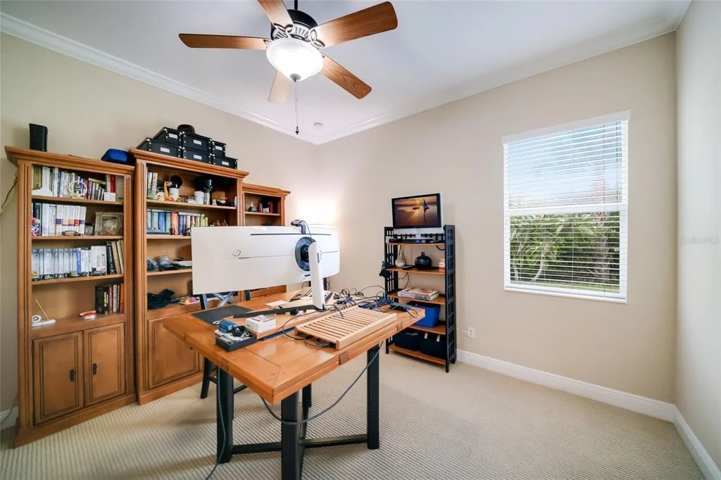 Photo of 921 RIVERSCAPE STREET