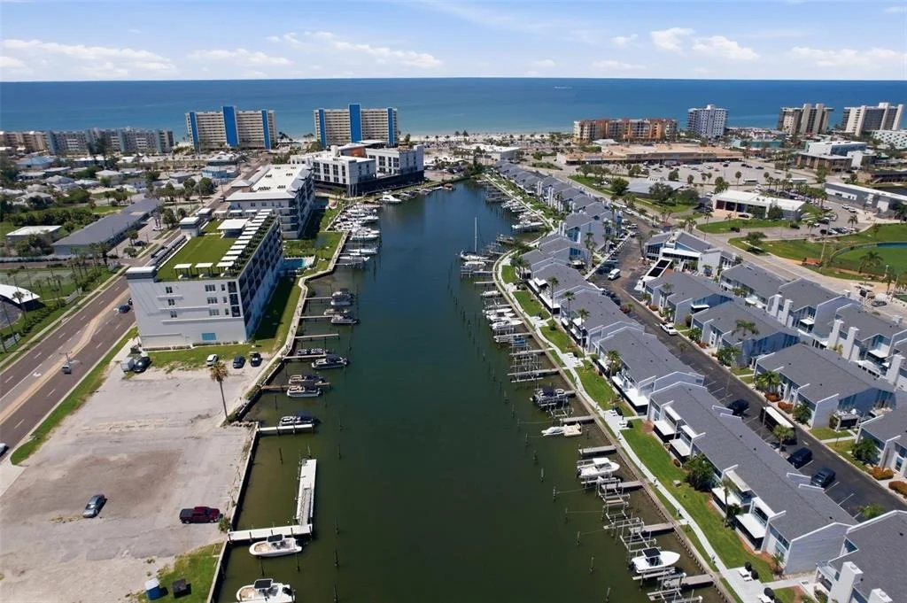Photo of Unit F at 175 MEDALLION BOULEVARD