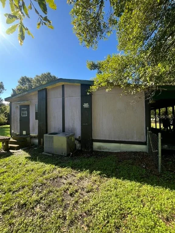 Photo of 2950 NW 47TH AVENUE