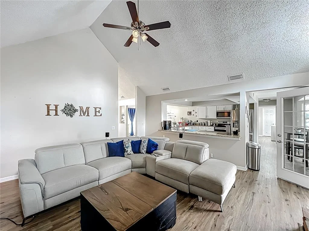 Photo of 340 VAIL DRIVE