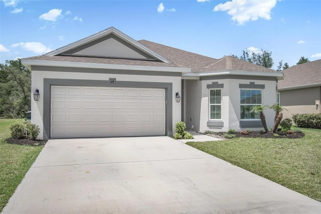 Photo of 48 OAKLEAF WAY