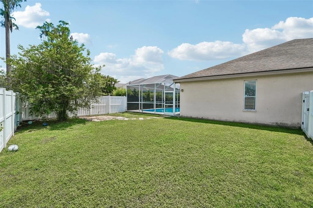 Photo of 1008 ROBINWOOD DRIVE