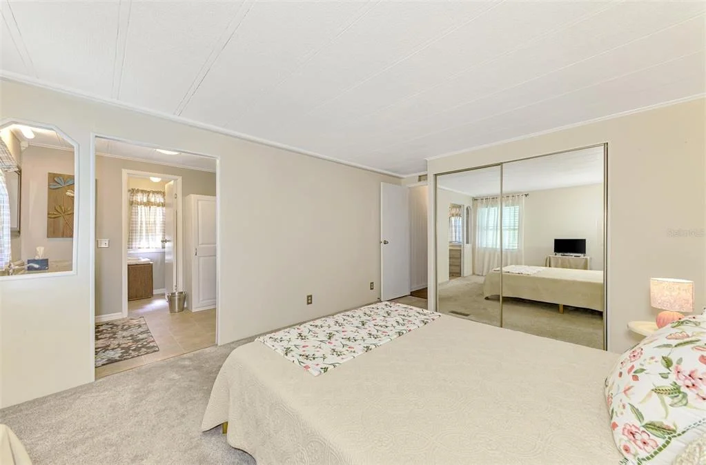 Photo of 49 COMPASS POINT