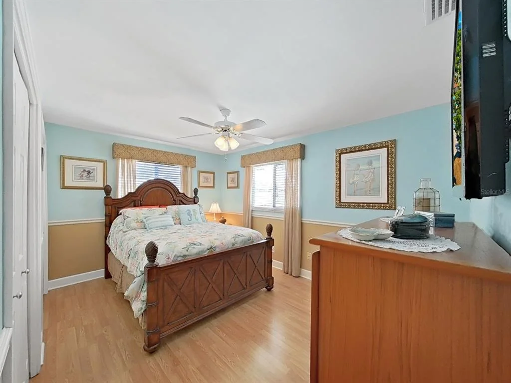 Photo of 1110 MCLEAN STREET