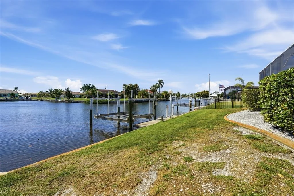 Photo of 855 PAMELA DRIVE