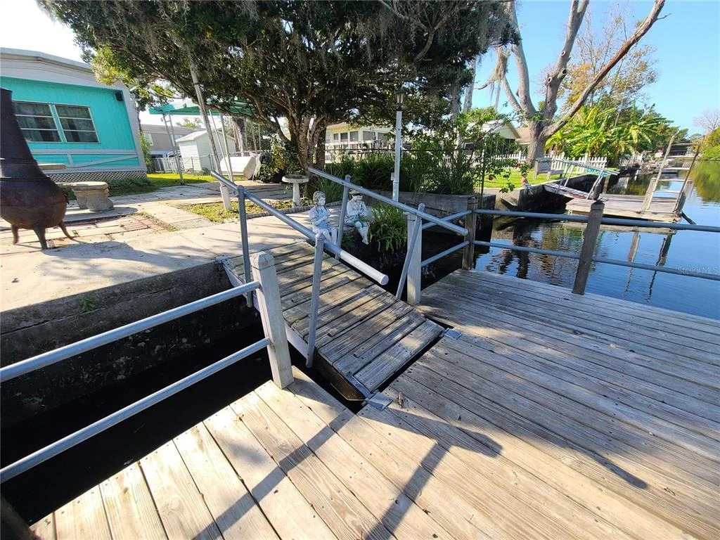 Photo of 5418 CIRCLE DRIVE