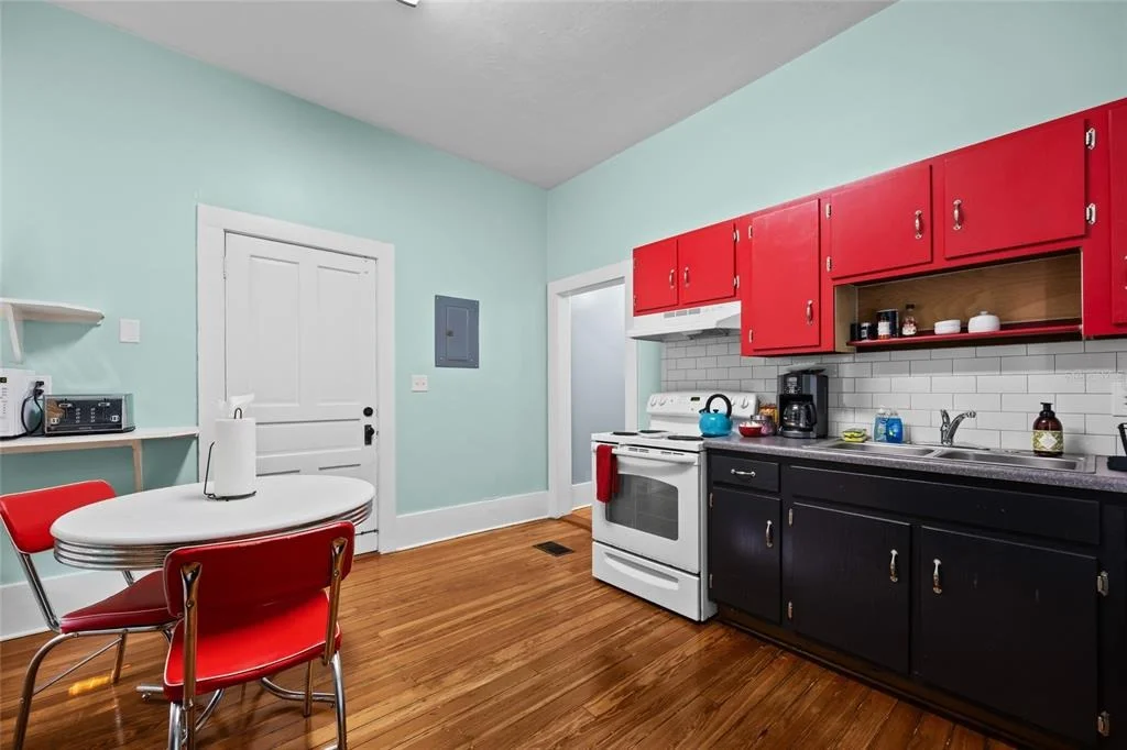 Photo of 205 SE 7TH STREET