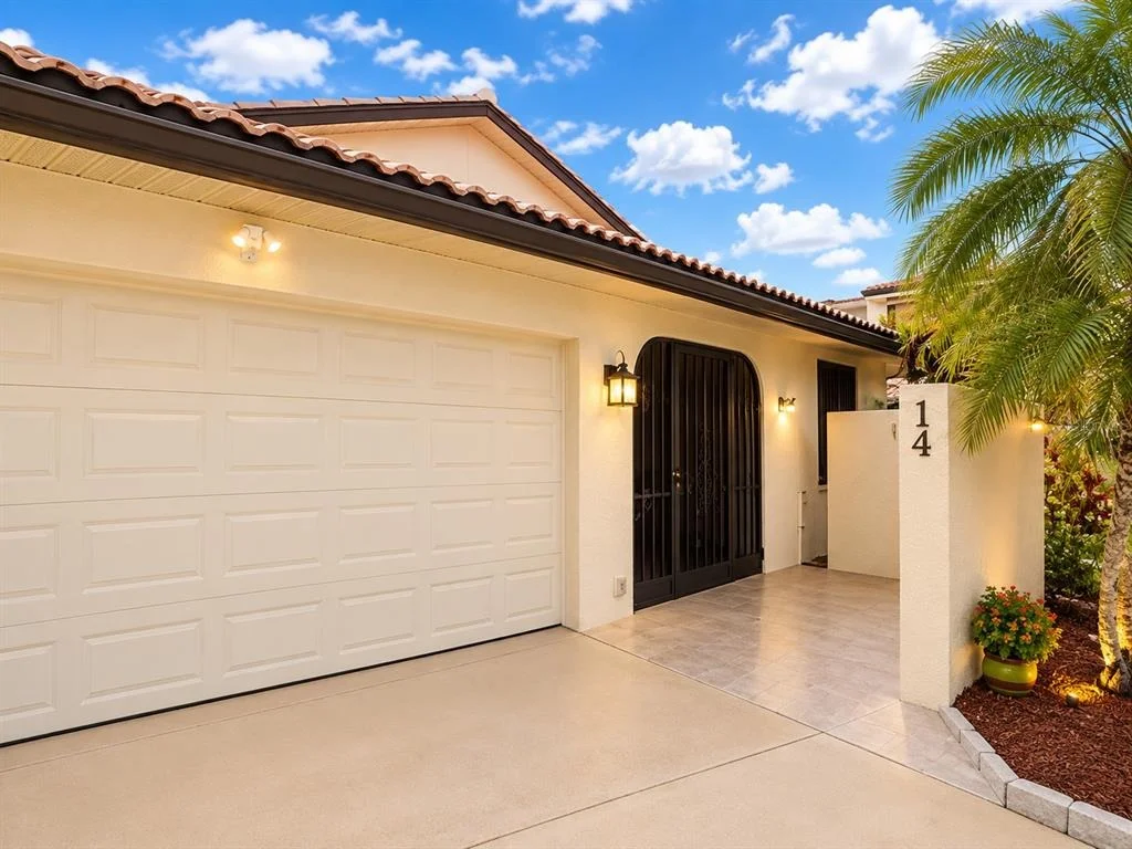 Photo of 14 IDLE SANDS DRIVE