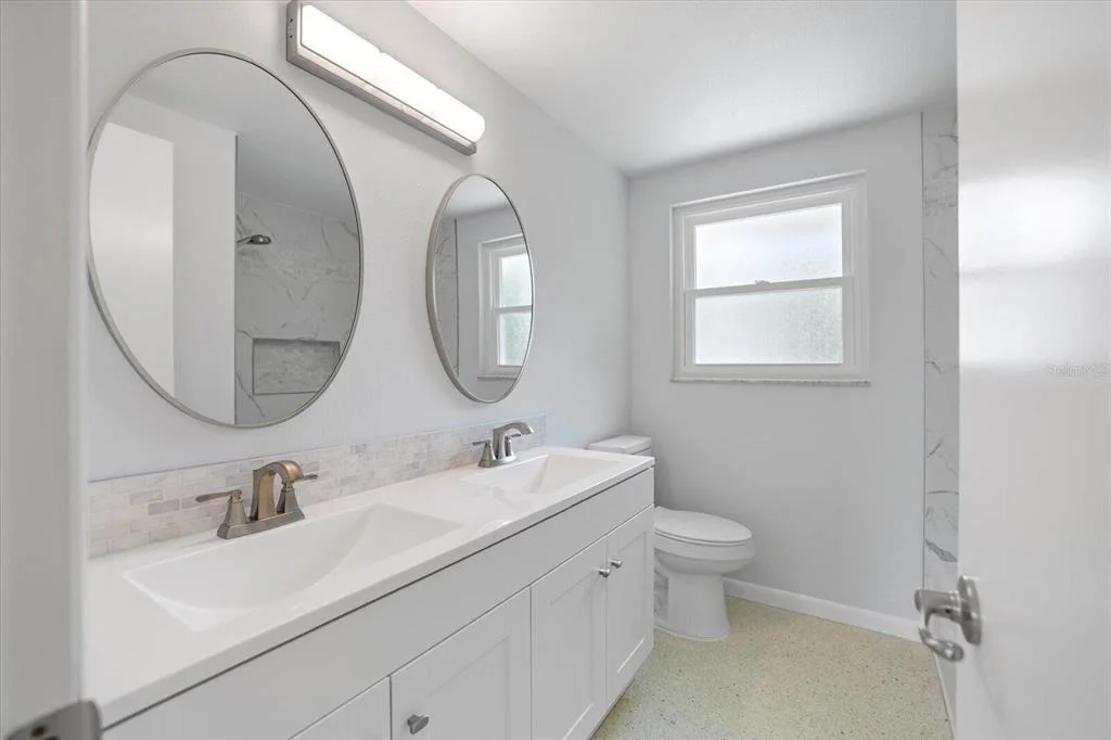 Photo of 3485 ROSLYN ROAD