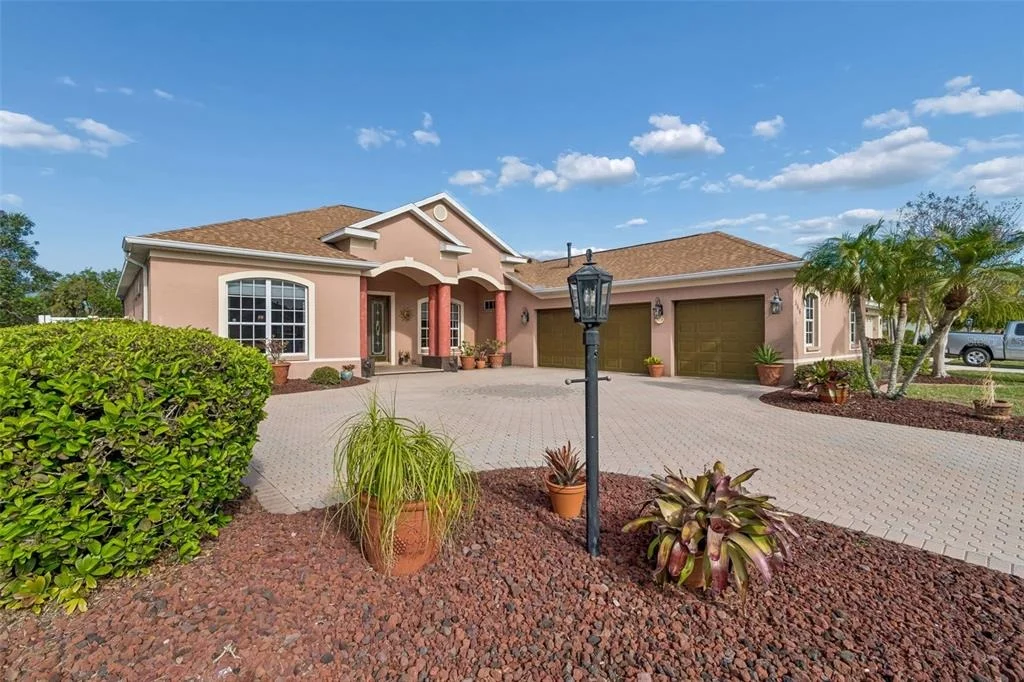 Photo of 566 PLANTERS MANOR WAY