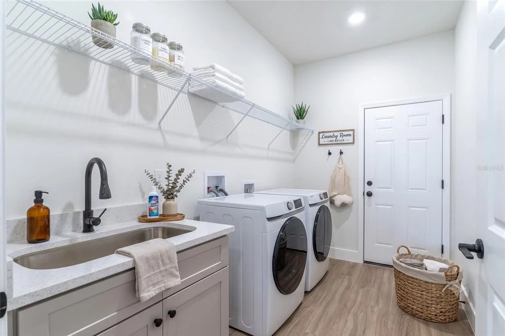 Photo of 983 PACE DRIVE NW