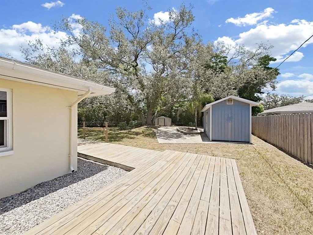 Photo of 5 N KEYSTONE DRIVE