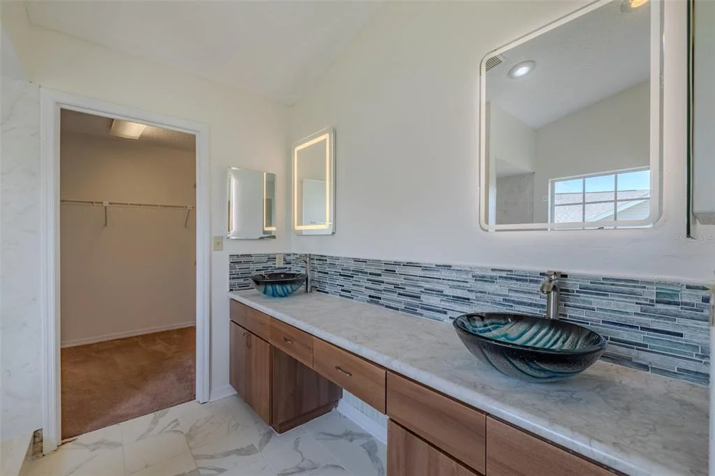 Photo of 1409 HOLLEMAN