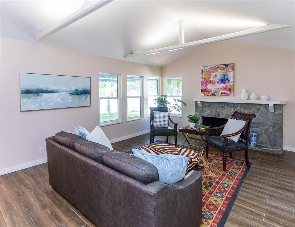 Photo of 2633 W SUNSET DRIVE