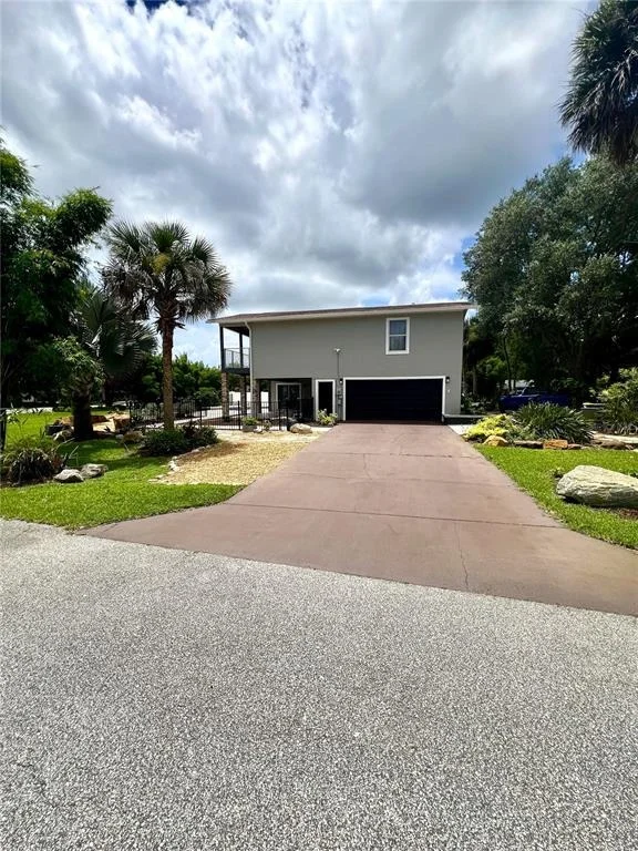 Photo of 1 HARRIS CIRCLE
