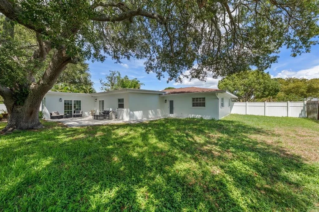 Photo of 1736 GOLF VIEW DRIVE