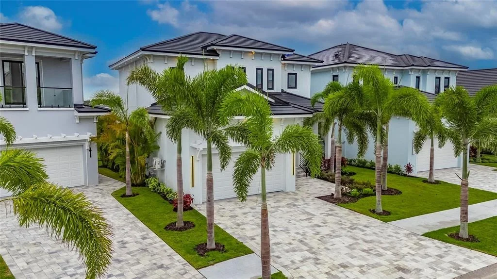 Photo of 6528 SIMONE SHORES CIRCLE
