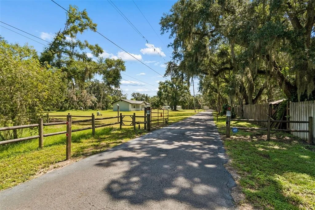 Photo of 2321 WOOTEN ROAD
