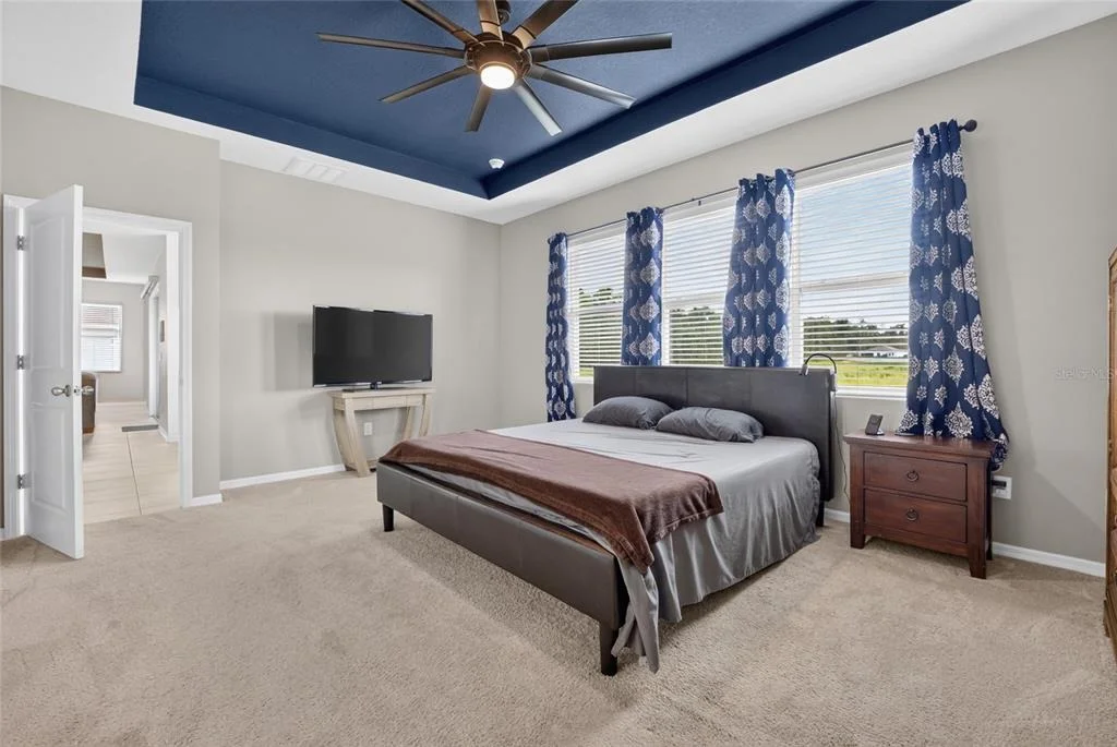 Photo of 5198 NE 19TH PLACE