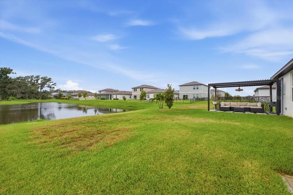 Photo of 10119 DAYBREAK GLEN