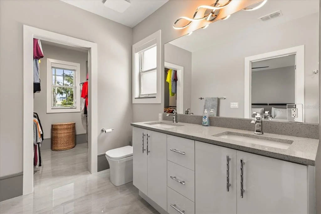 Photo of 808 EDGEWATER DRIVE