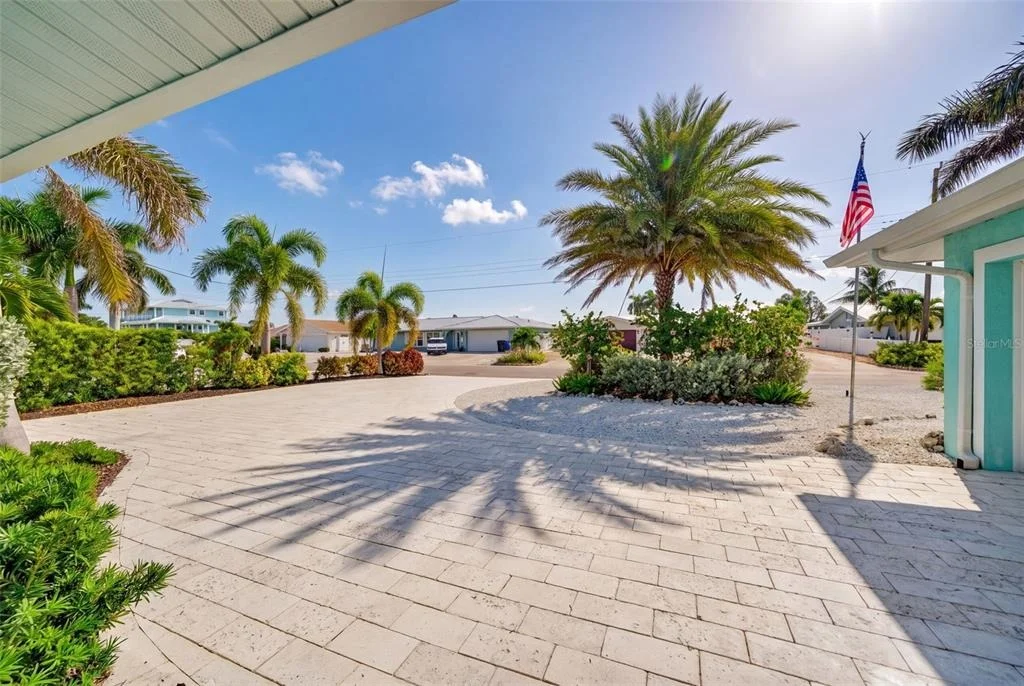 Photo of 3708 ROYAL PALM DRIVE