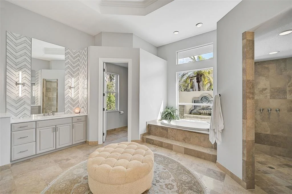 Photo of 854 MACEWEN DRIVE