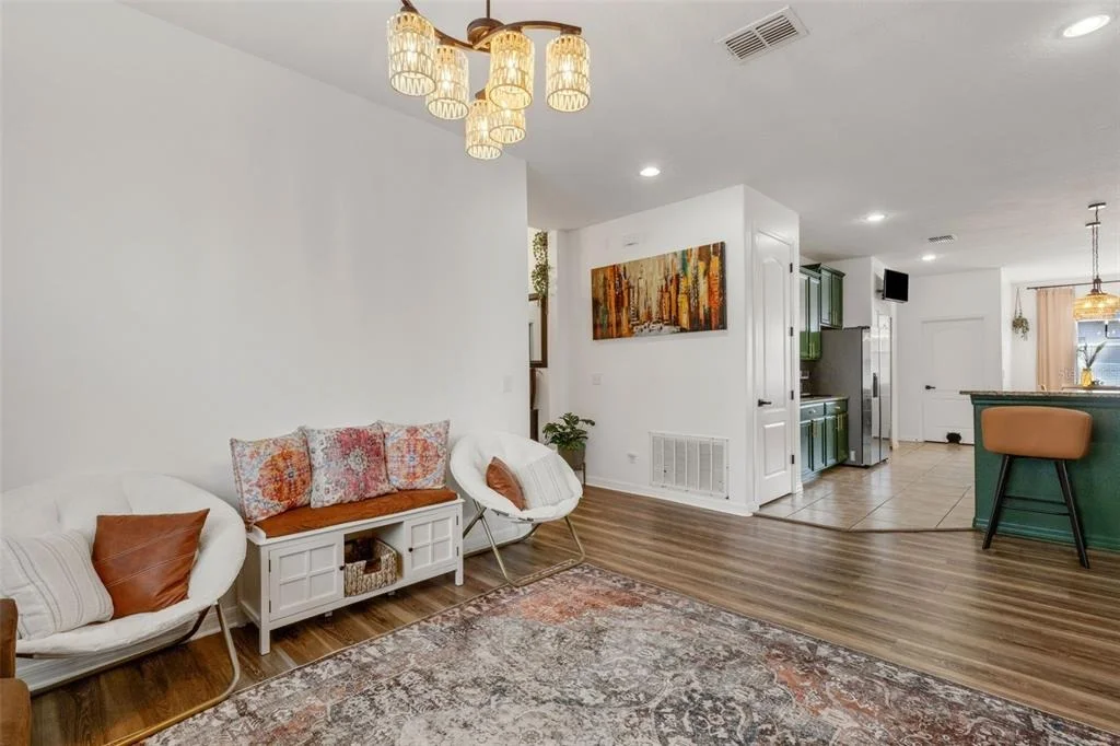 Photo of 611 WABASH BREEZE CIRCLE