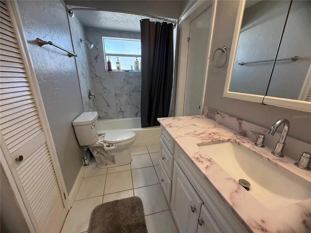 Photo of 409 NEEDLES DRIVE