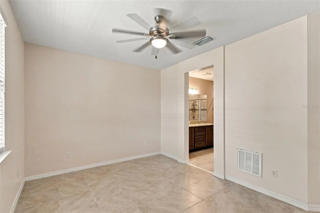 Photo of 5665 NW 40TH LOOP