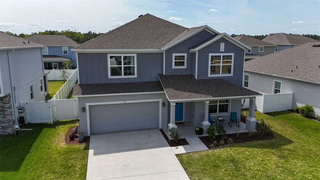 Photo of 123 OAKLEAF WAY