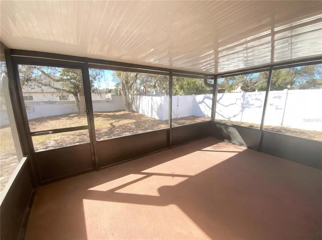 Photo of 11275 LINDEN DRIVE