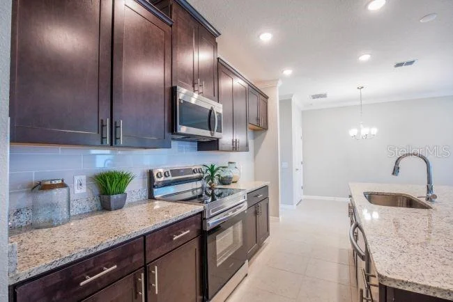 Photo of 39 POPLAR DRIVE