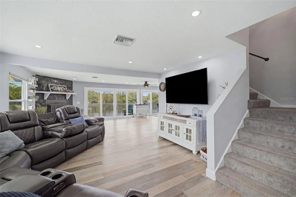 Photo of 14523 BARLOW LANE