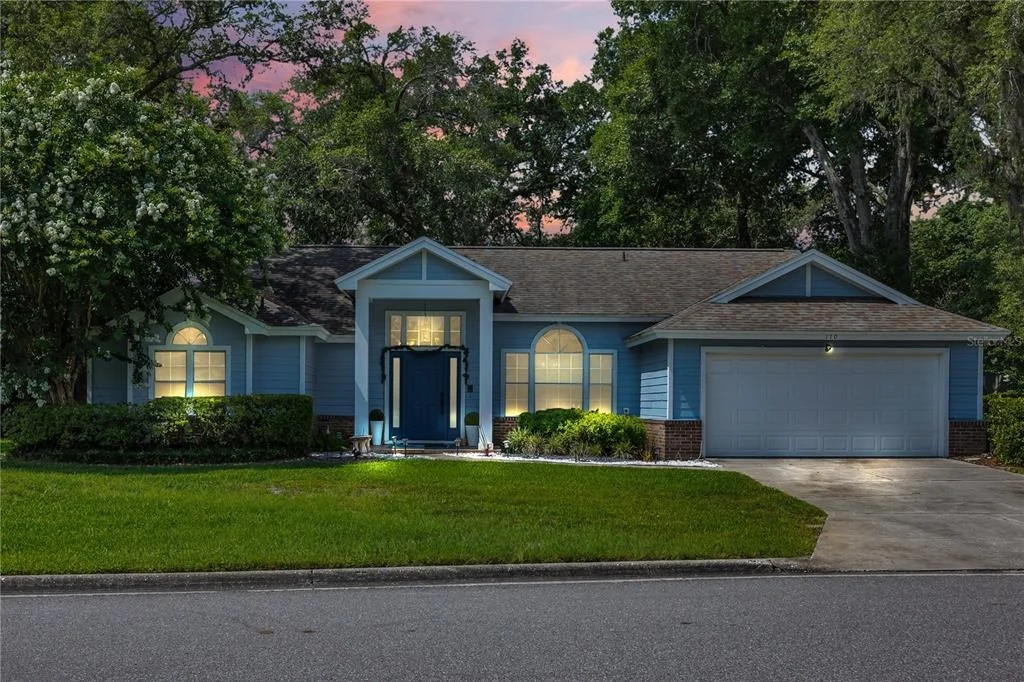 Photo of 170 OAK VIEW CIRCLE