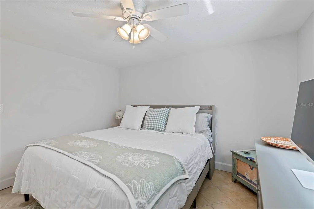 Photo of 3035 SHAMROCK DRIVE