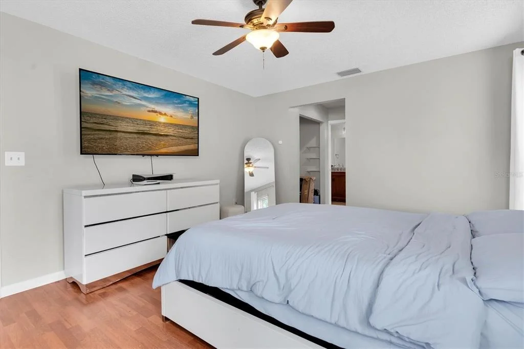 Photo of 914 HARBOR CIRCLE