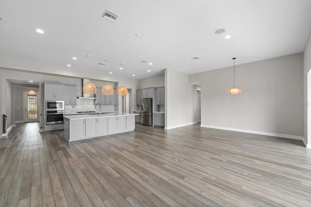 Photo of 5406 LIMELIGHT DRIVE